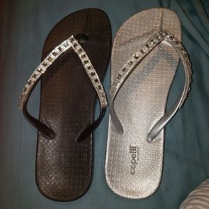 2 pair sandals/flip flops